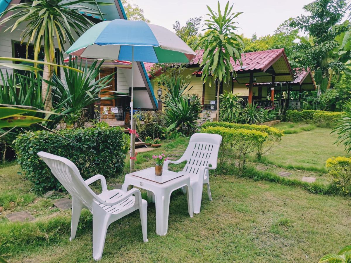 Star View Garden Villa Ban Huai Maenam Noi Buitenkant foto