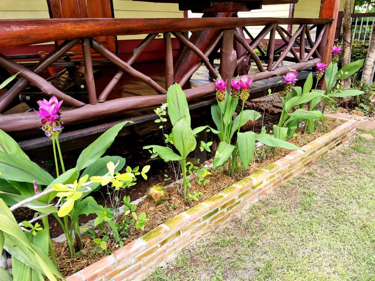 Star View Garden Villa Ban Huai Maenam Noi Buitenkant foto