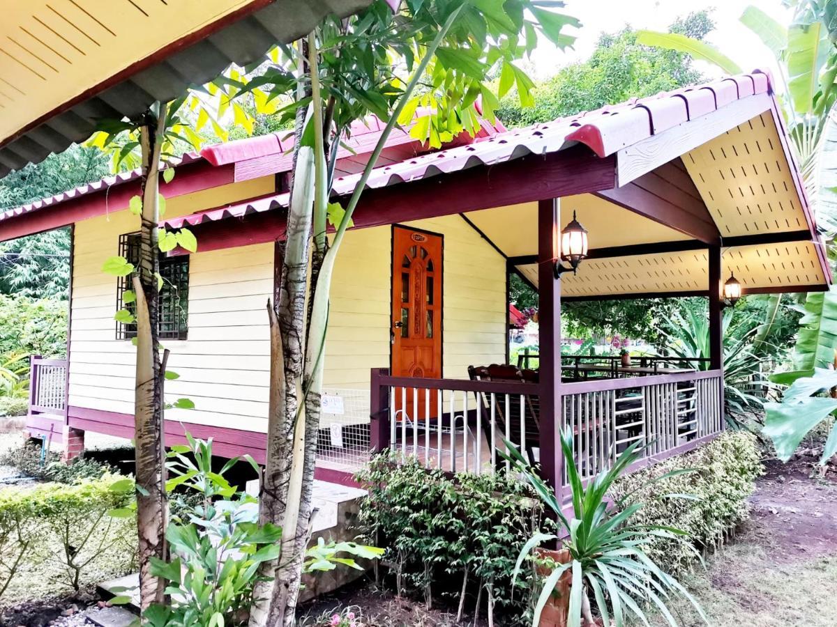 Star View Garden Villa Ban Huai Maenam Noi Buitenkant foto