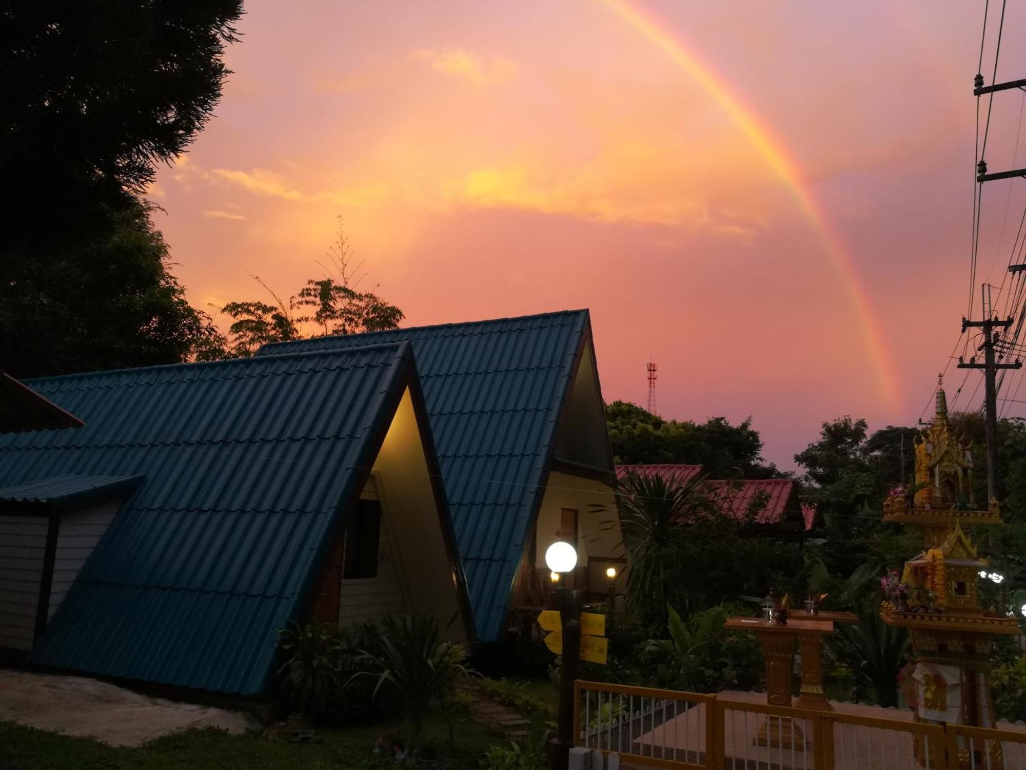 Star View Garden Villa Ban Huai Maenam Noi Buitenkant foto